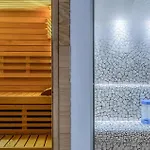 Cozy In With Sauna