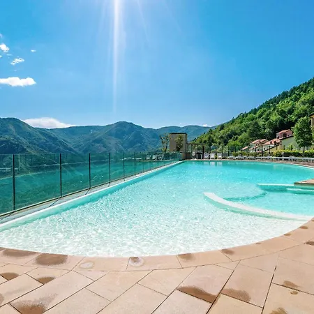 Cozy In With Sauna