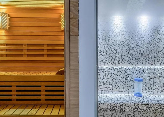 Cozy In With Sauna